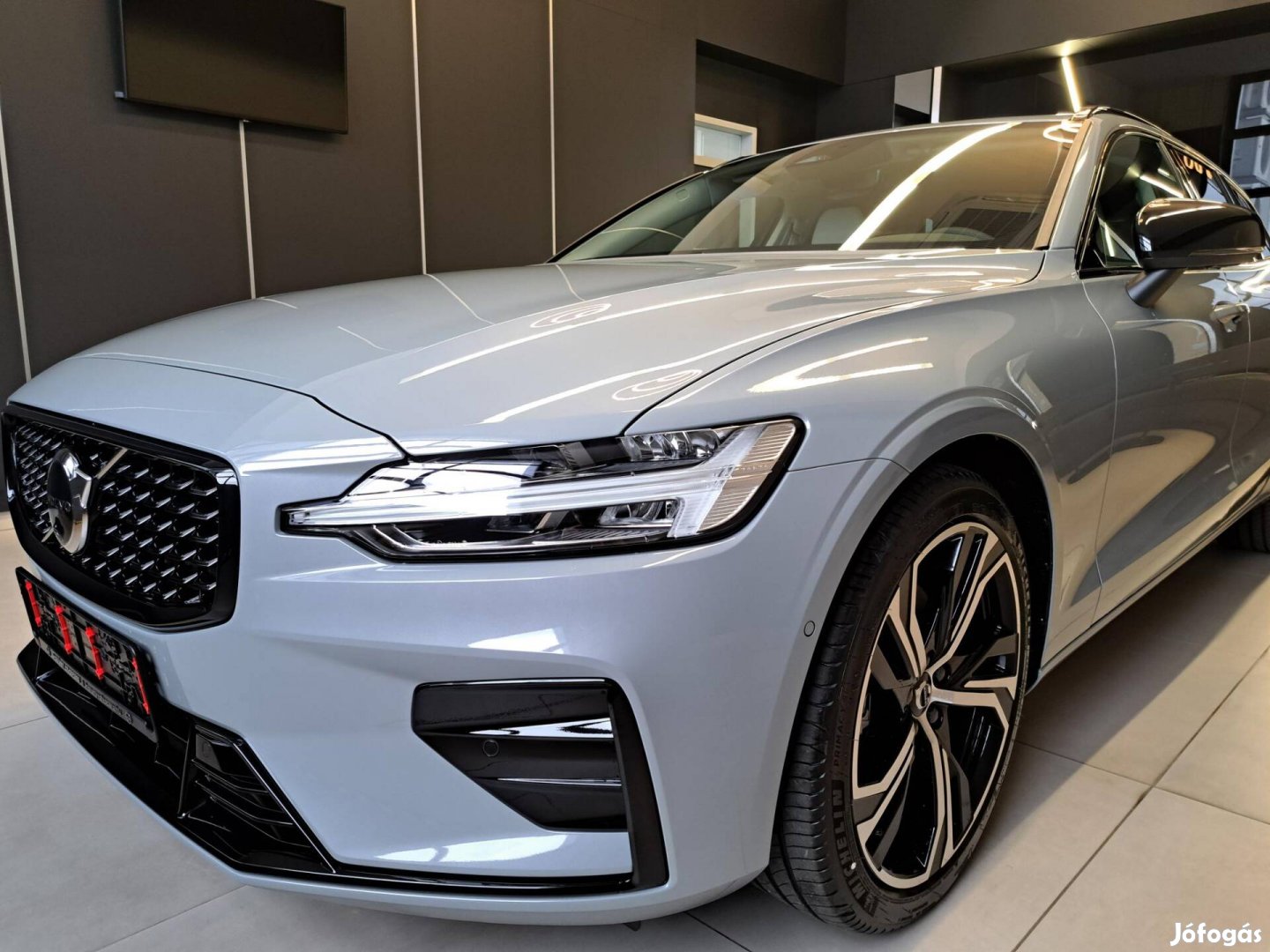 Volvo V60 2.0 [B4] Mhev Plus Dark DCT Egyedi FI...